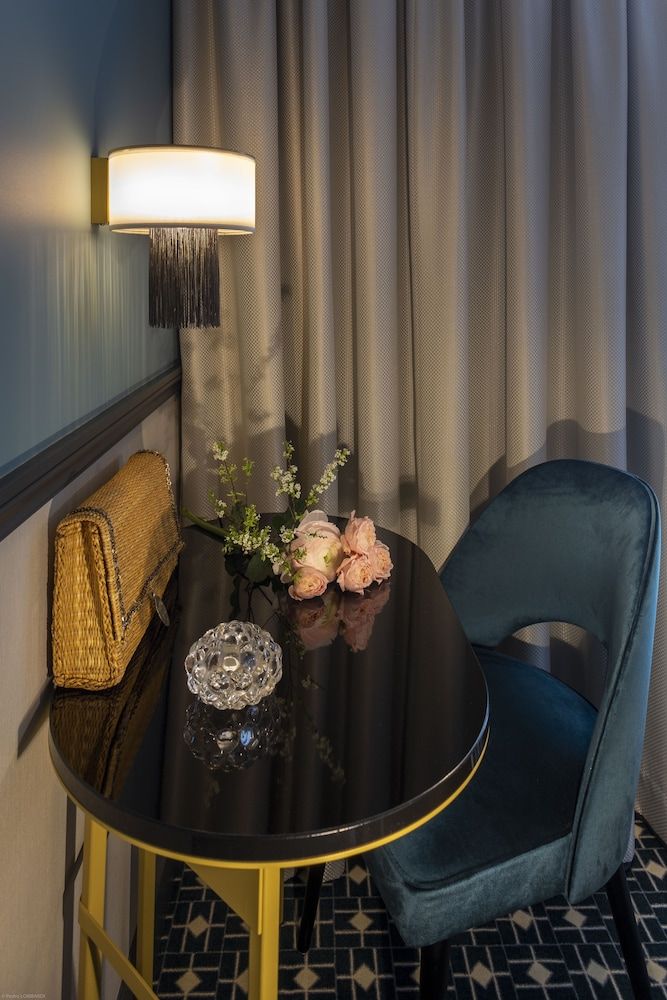 Lenox Montparnasse Hotel Club Room 20