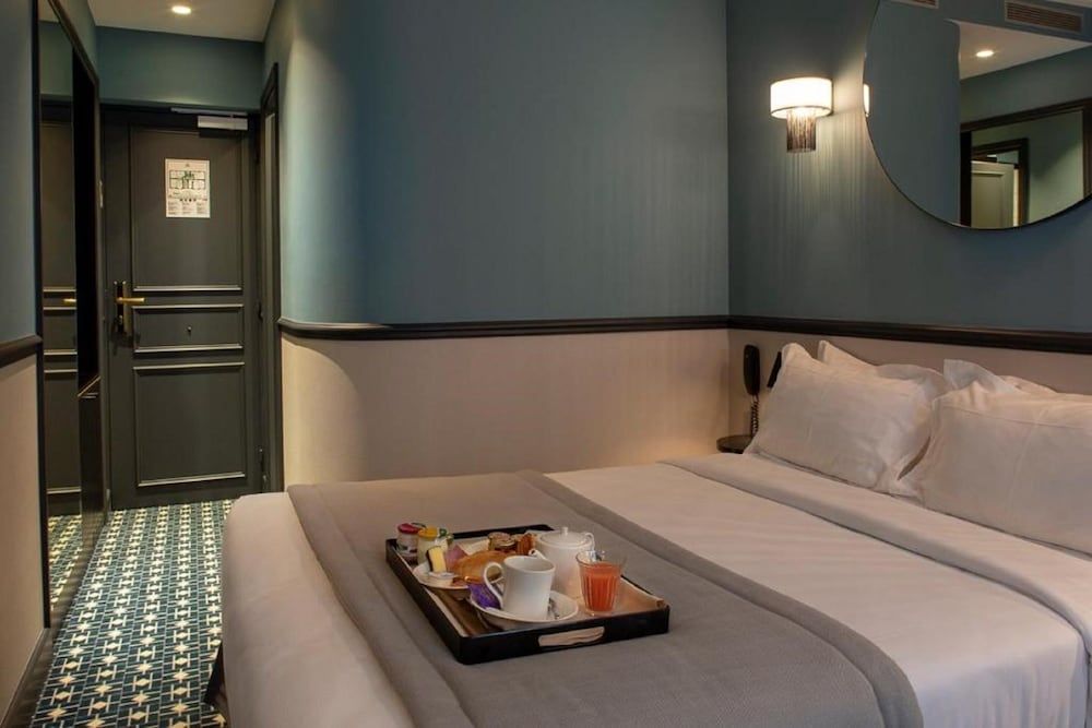 Lenox Montparnasse Hotel Classic Double Room, 1 Double Bed 3