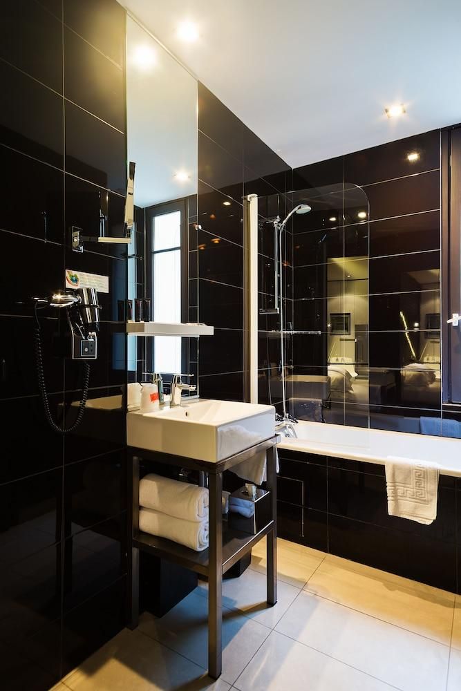 undefined Hotel Arc de Triomphe Etoile 7