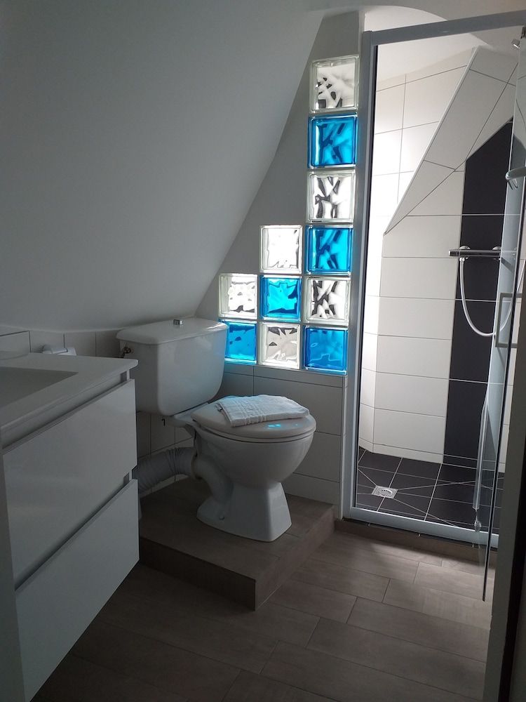 Hôtel La Couronne Comfort Double Room 8