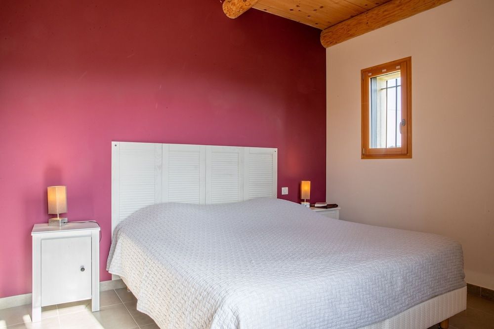 Superior Villa, Ensuite, Mountain View (Figuière)