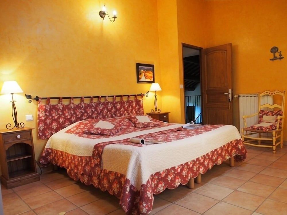 Standard Triple Room, Ensuite (Tournesol)