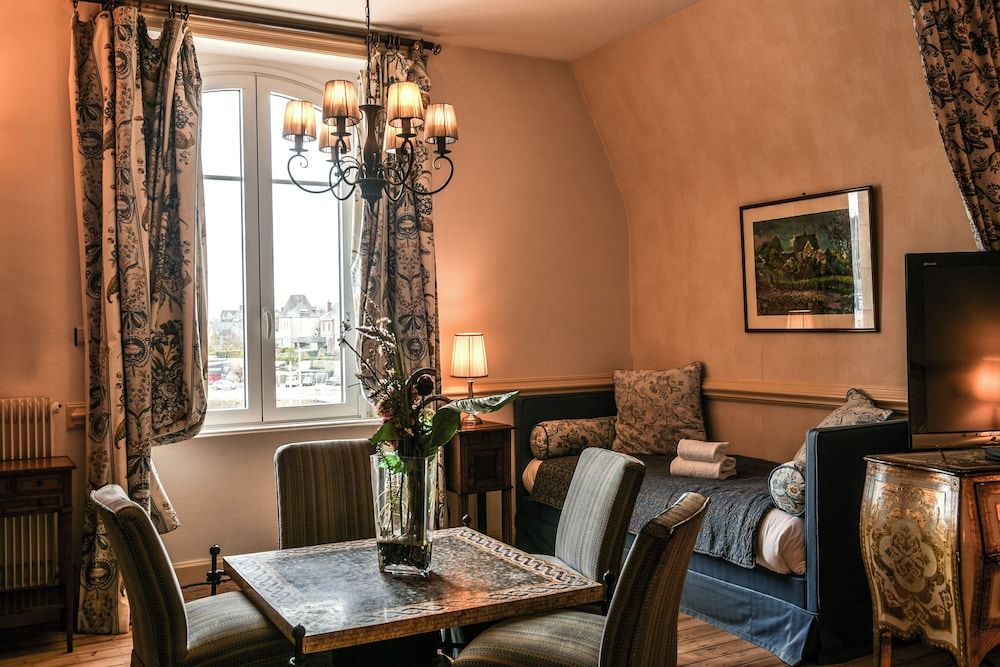 Le K'Loys Superior Quadruple Room, Harbor View 3