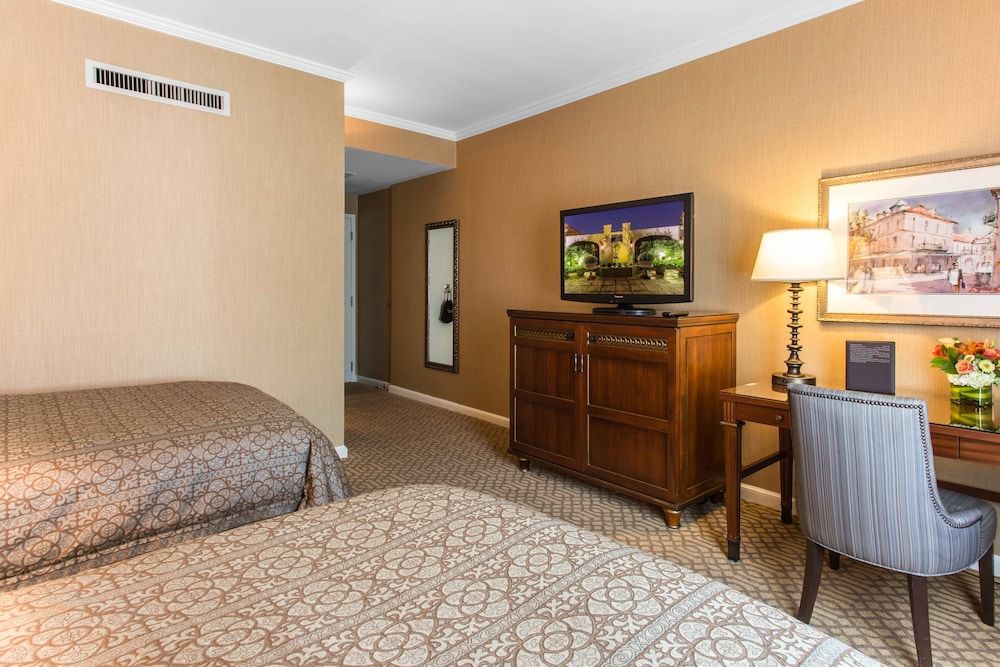 Omni Royal Orleans Hotel Premier Room, 2 Double Beds, Accessible 17