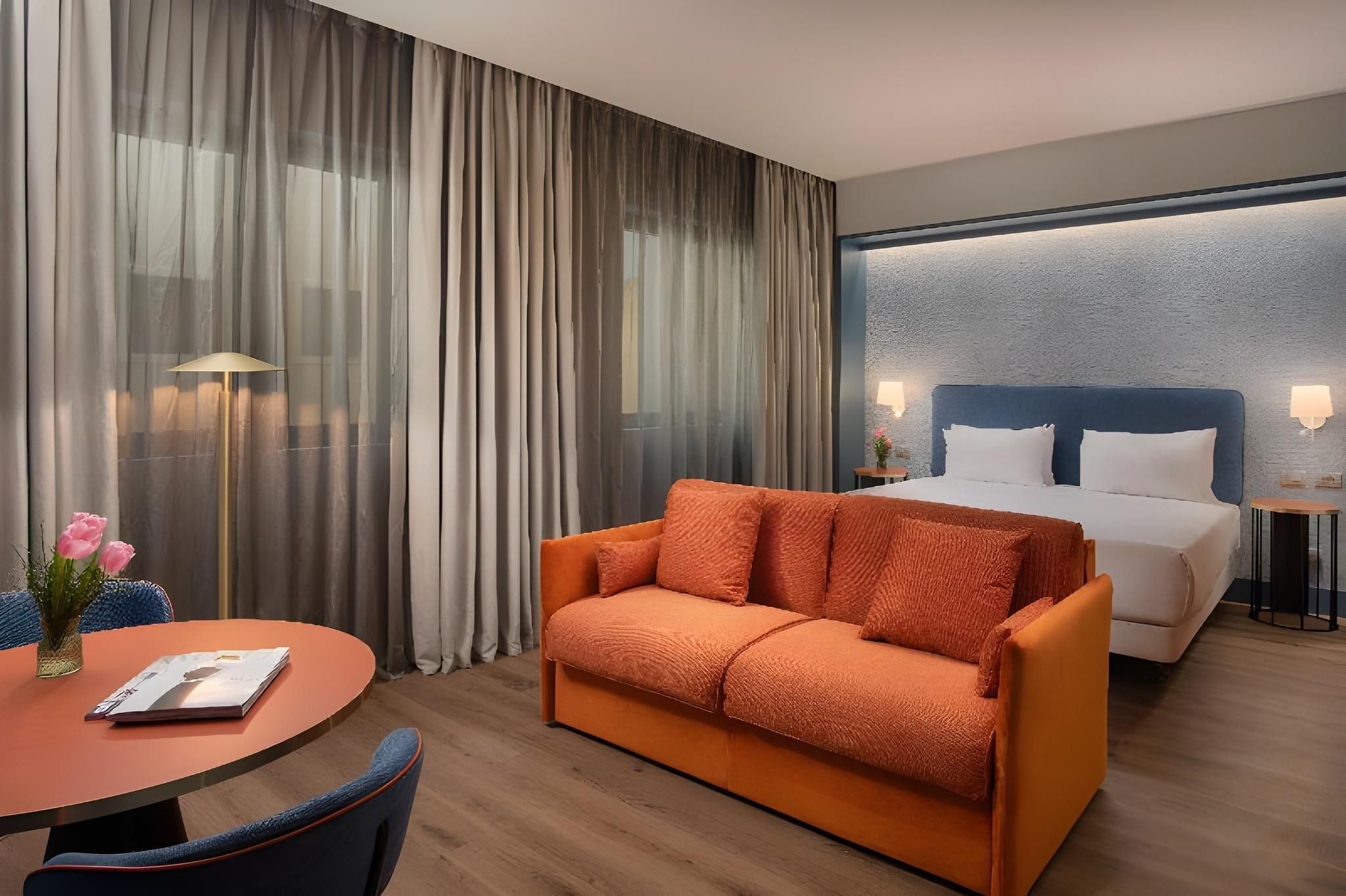 undefined NH Firenze 9