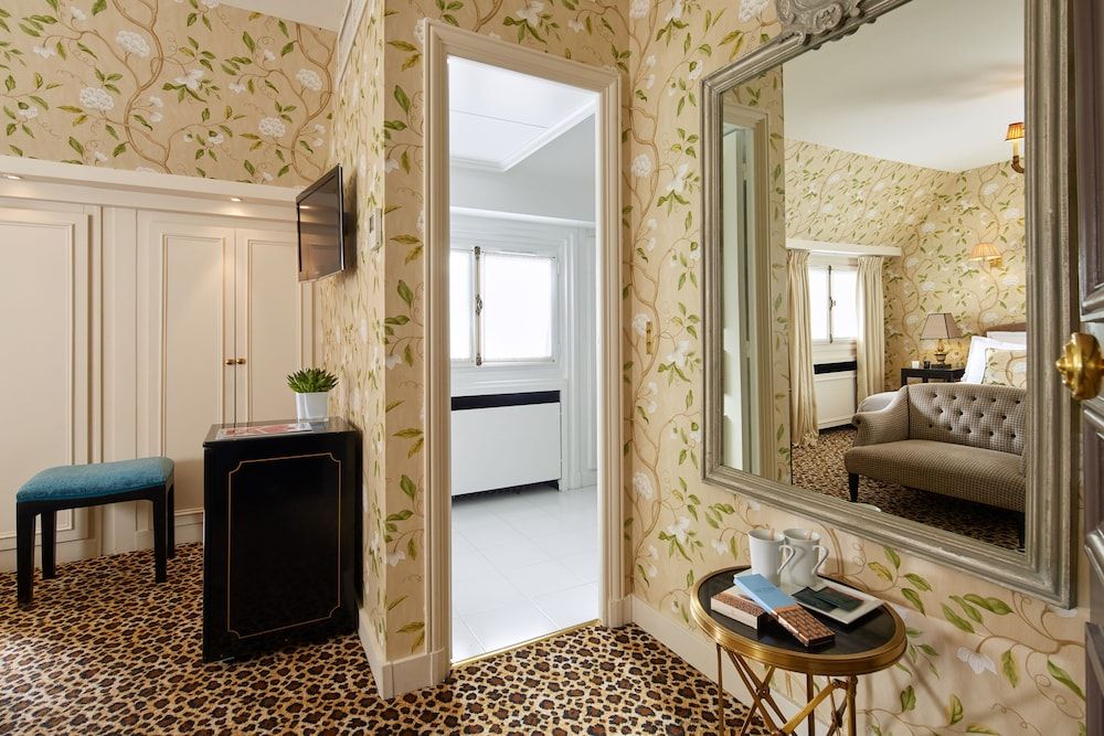 West End Hotel Executive Room 11