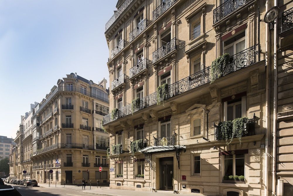 undefined West End Hotel 8