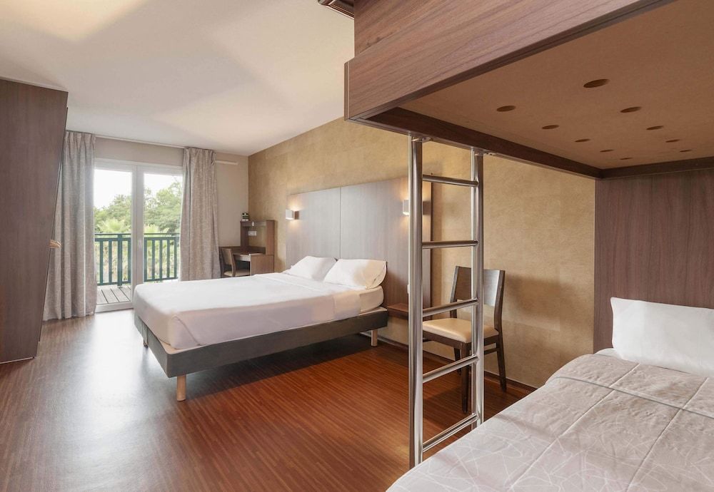 Quadruple Room, Non Smoking