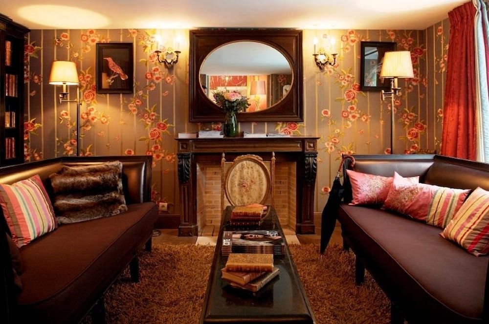 undefined Hôtel Chateaubriand Champs Elysées 9