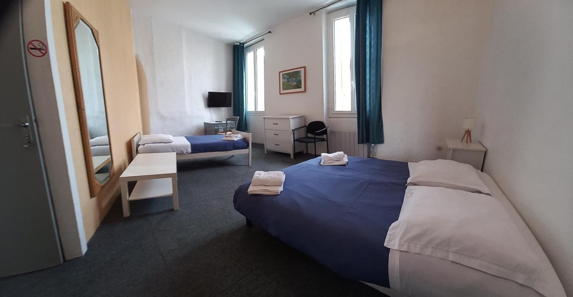 Communicating Rooms - 4 People
