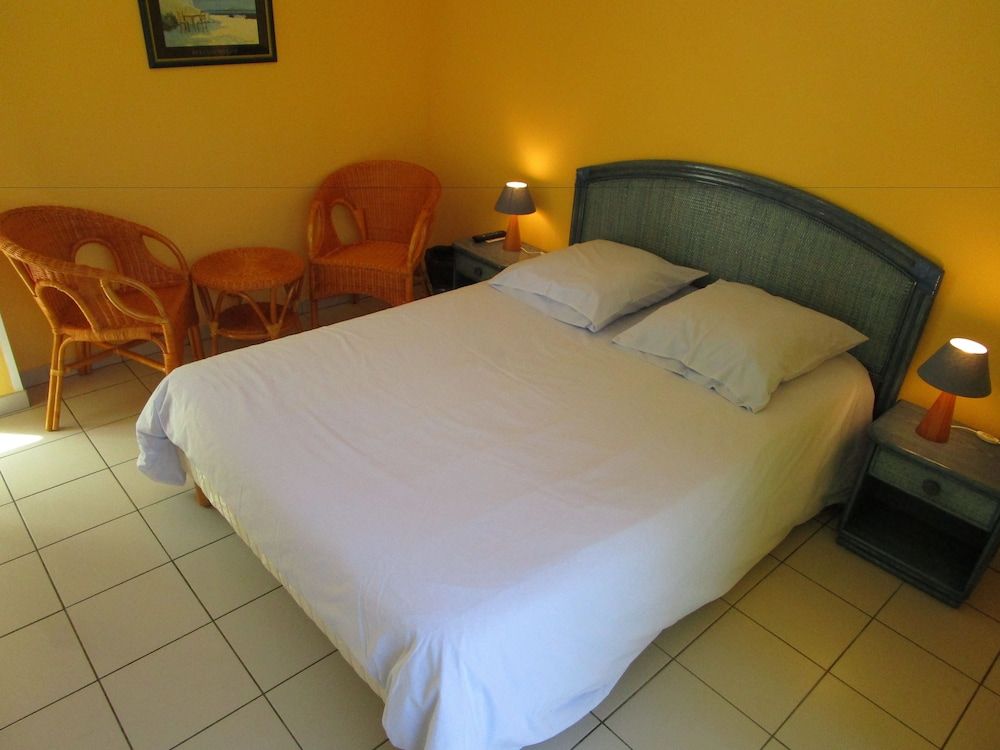 Double Room (La Bleue Neuve)