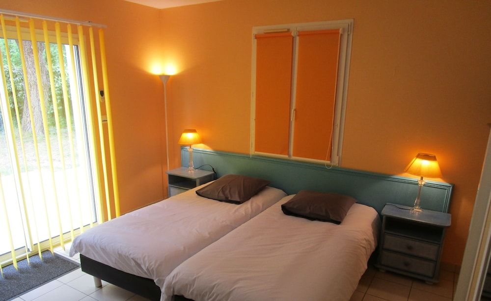 Family Twin Room (La Grande Bleue)