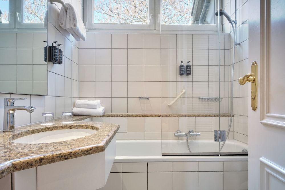 Hotel & Spa A la cour d'Alsace by HappyCulture Superior Double Room 4