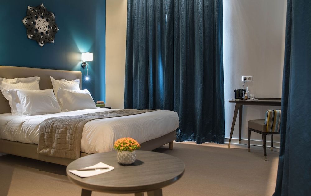 Hôtel de la Tabletterie Room, 1 King Bed (Privilege) 2