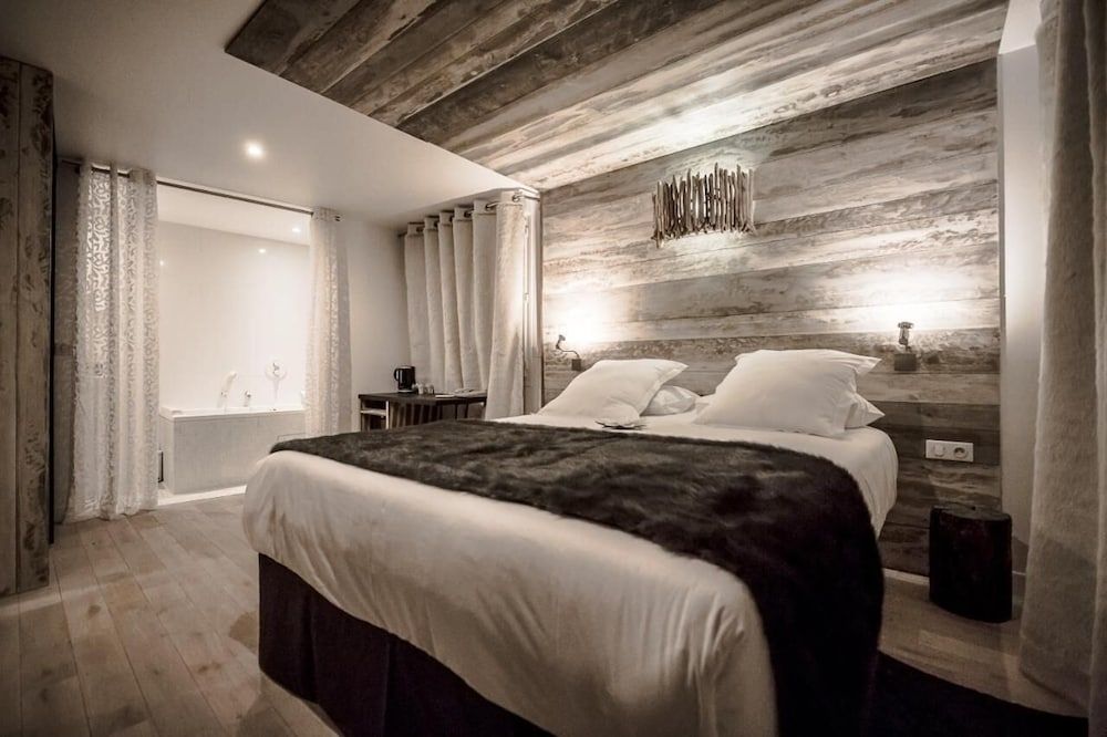 Classic Quadruple Room