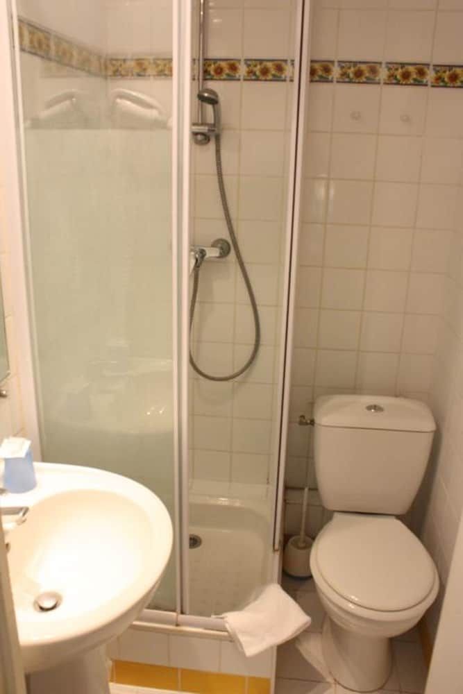 Hotel Excelsior Republique Classic Double Room 5