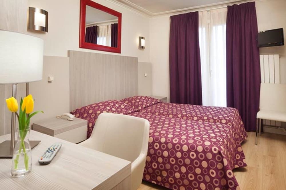 undefined Hotel Excelsior Republique 3