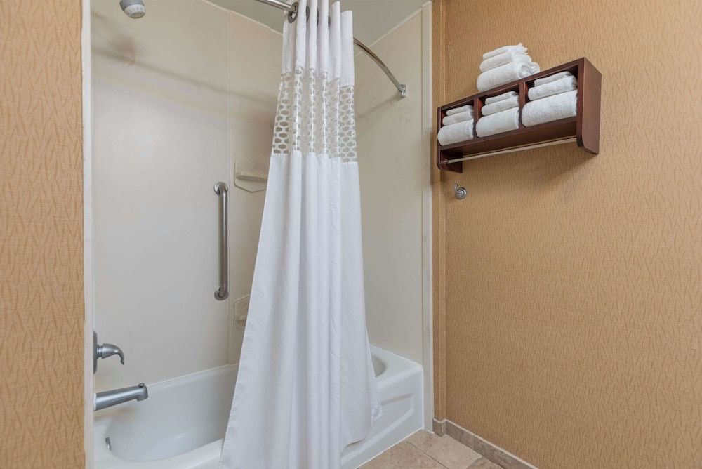 Suite, 1 King Bed, Non Smoking