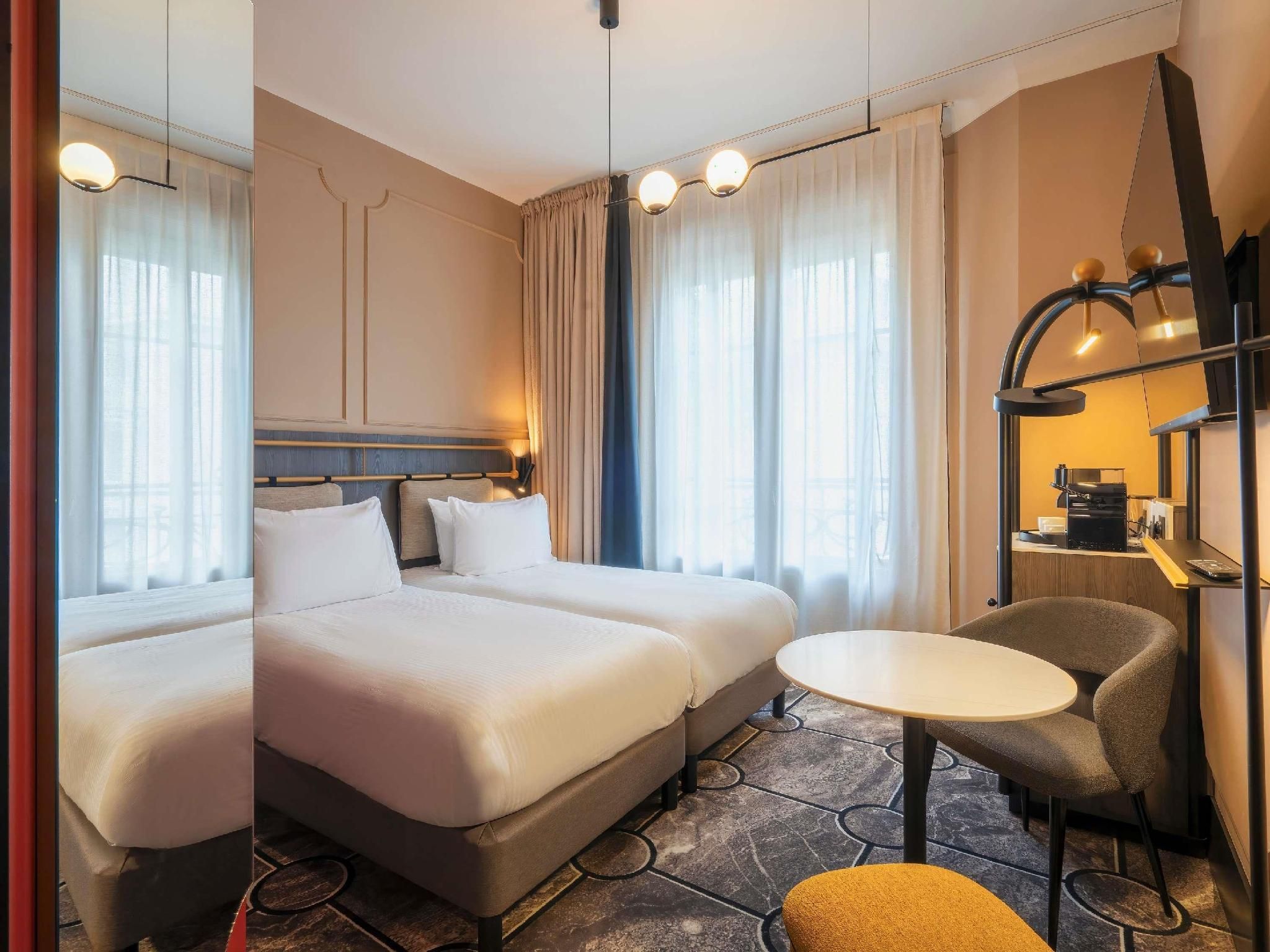 Superior Room With 2 Single Beds