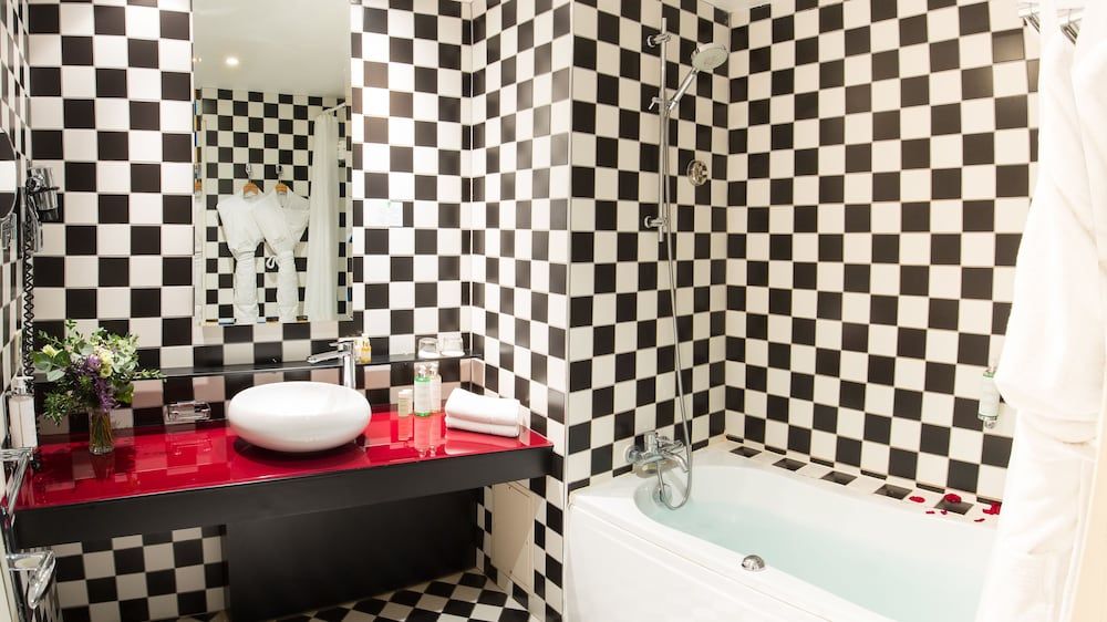 Grand Tonic Hotel & SPA NUXE Classic Room, City View 3