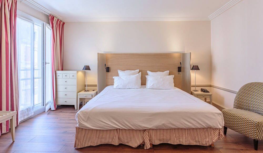 Grand Tonic Hotel & SPA NUXE Triple Room
