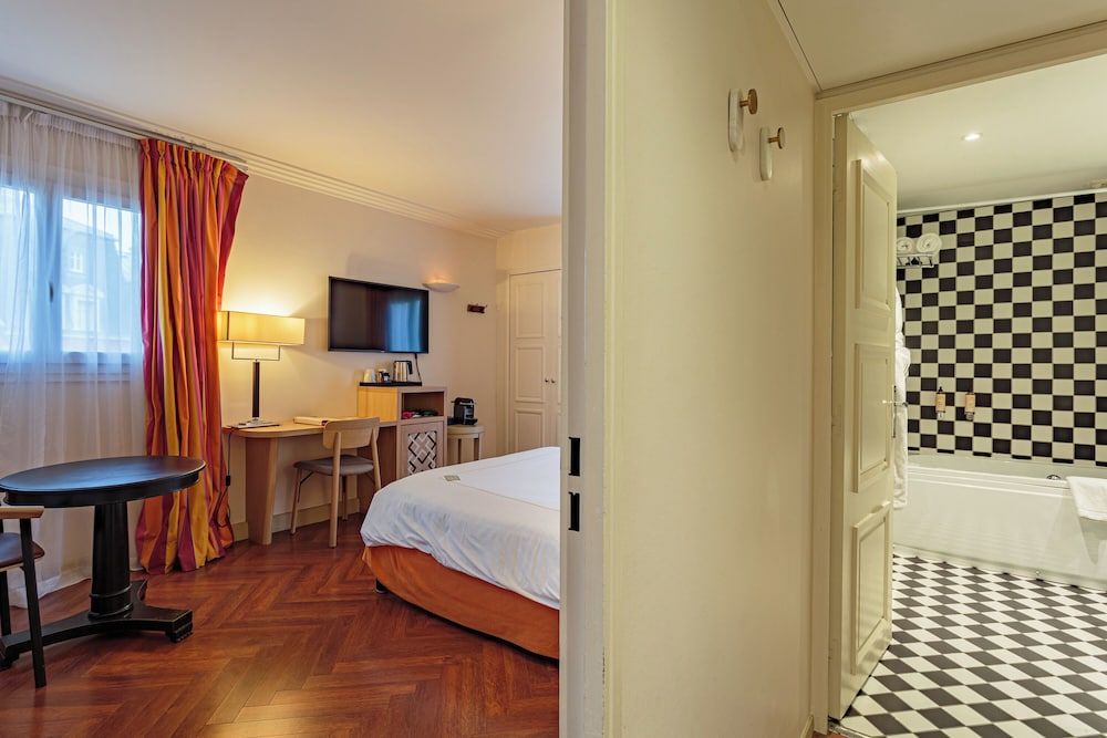 Grand Tonic Hotel & SPA NUXE Triple Room 6