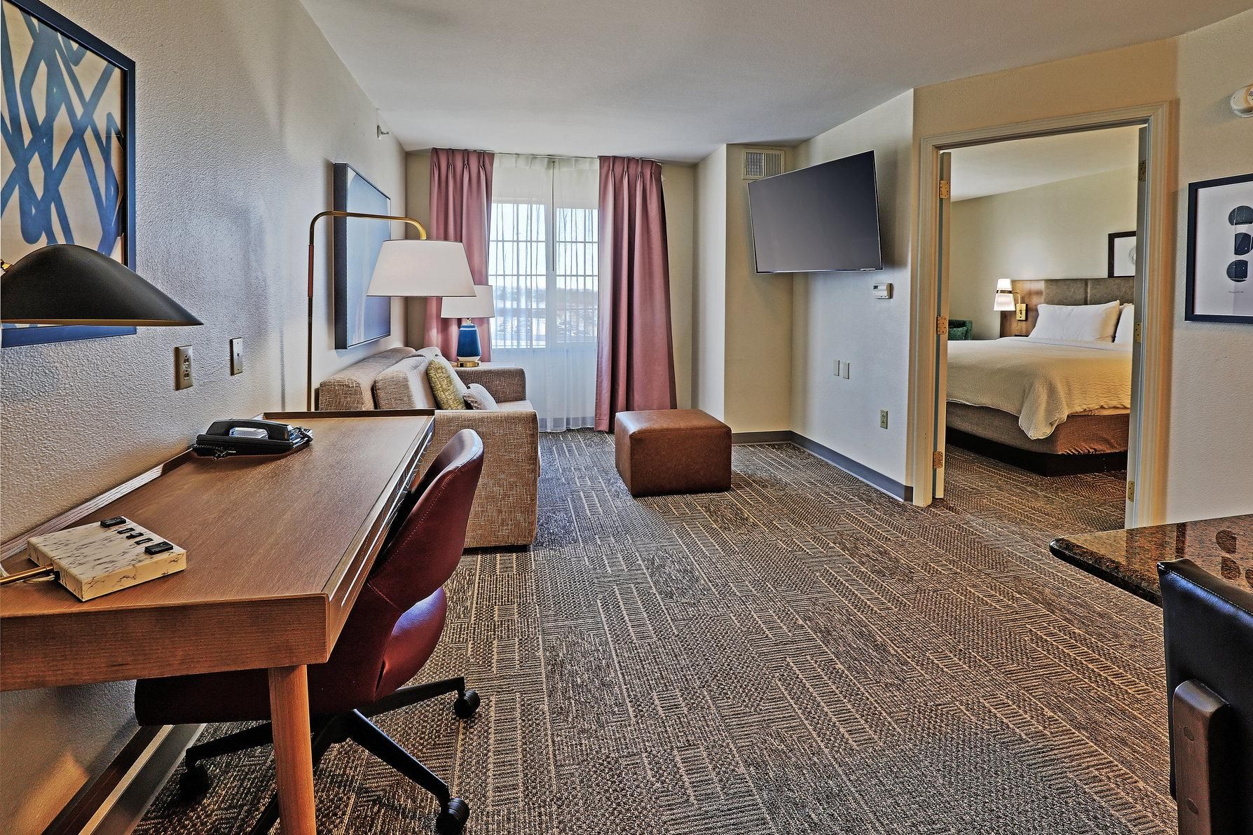 1 Bedroom Suite Communication Accessible
