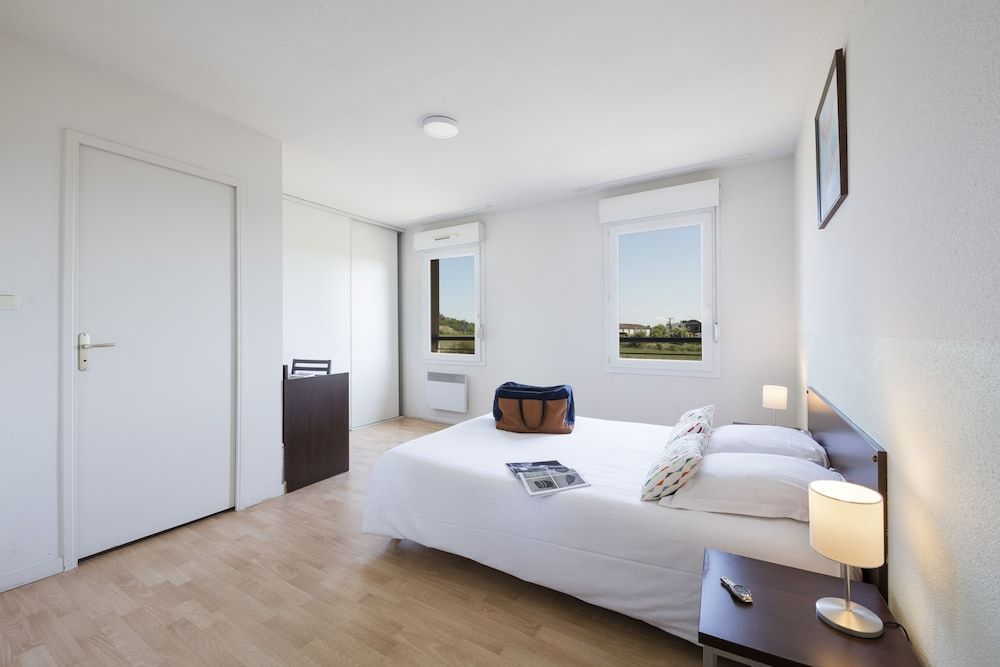 Garden & City Clermont Ferrand Gerzat Apartment, 1 Bedroom (for 2 people) 3