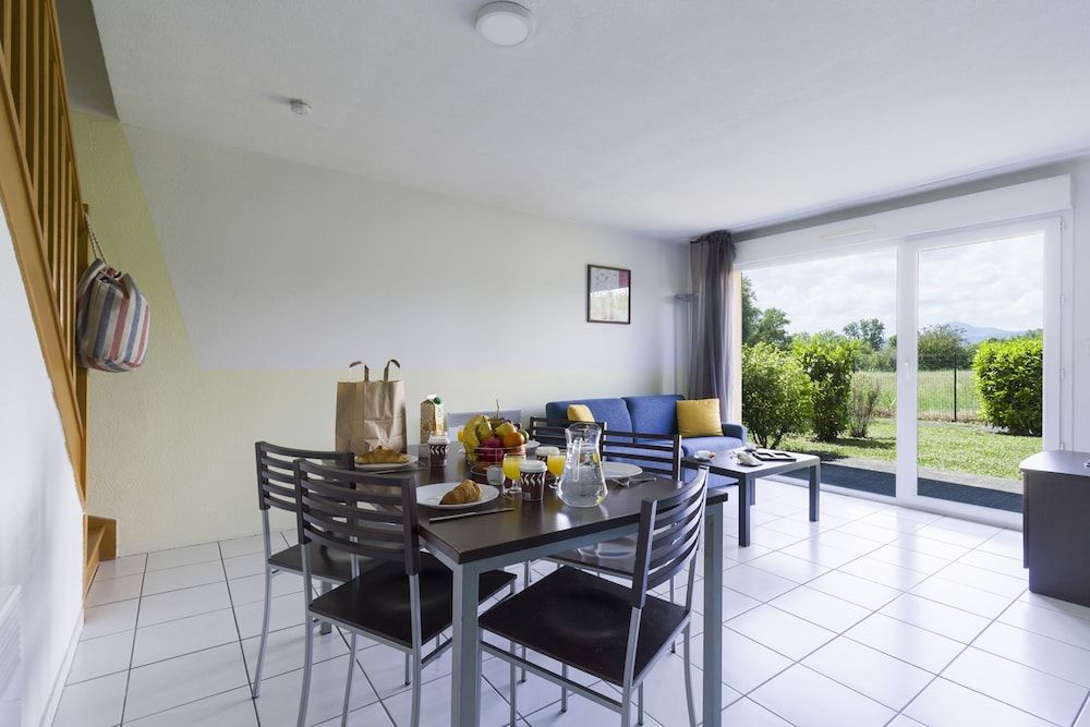 Garden & City Clermont Ferrand Gerzat Villa, 2 Bedrooms (for 6 people) 9