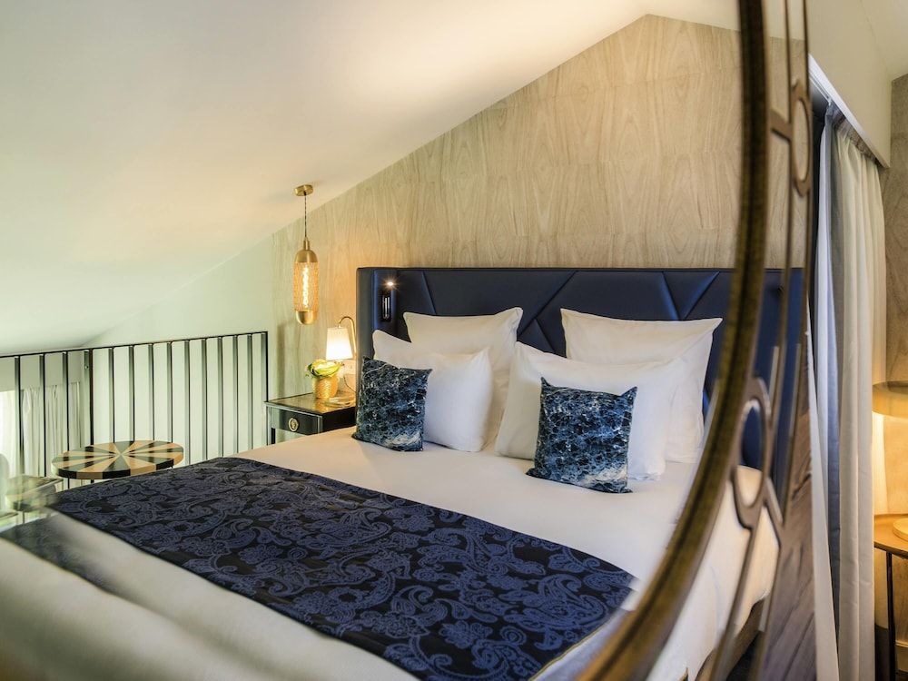 Junior Suite, 1 King Bed, Balcony, Ocean View