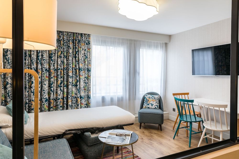 CADET Residence by Collection VESPER Studio, 3 People 2