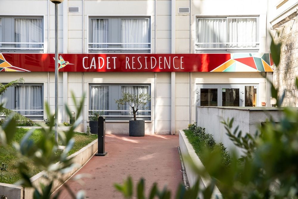CADET Residence by Collection VESPER