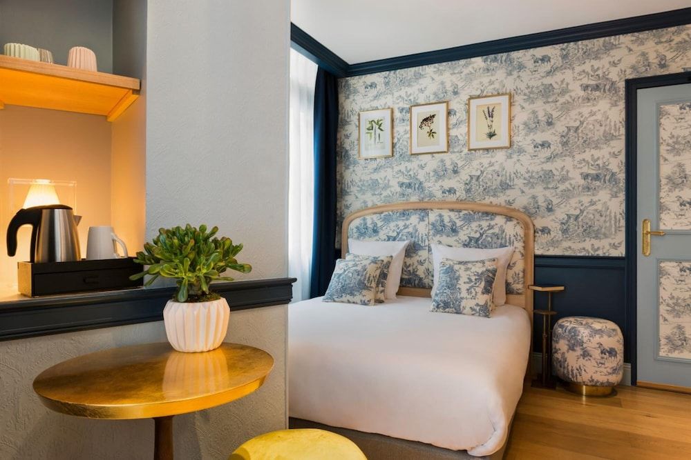 Hôtel de Neuve Le Marais by Happyculture Classic Double Room