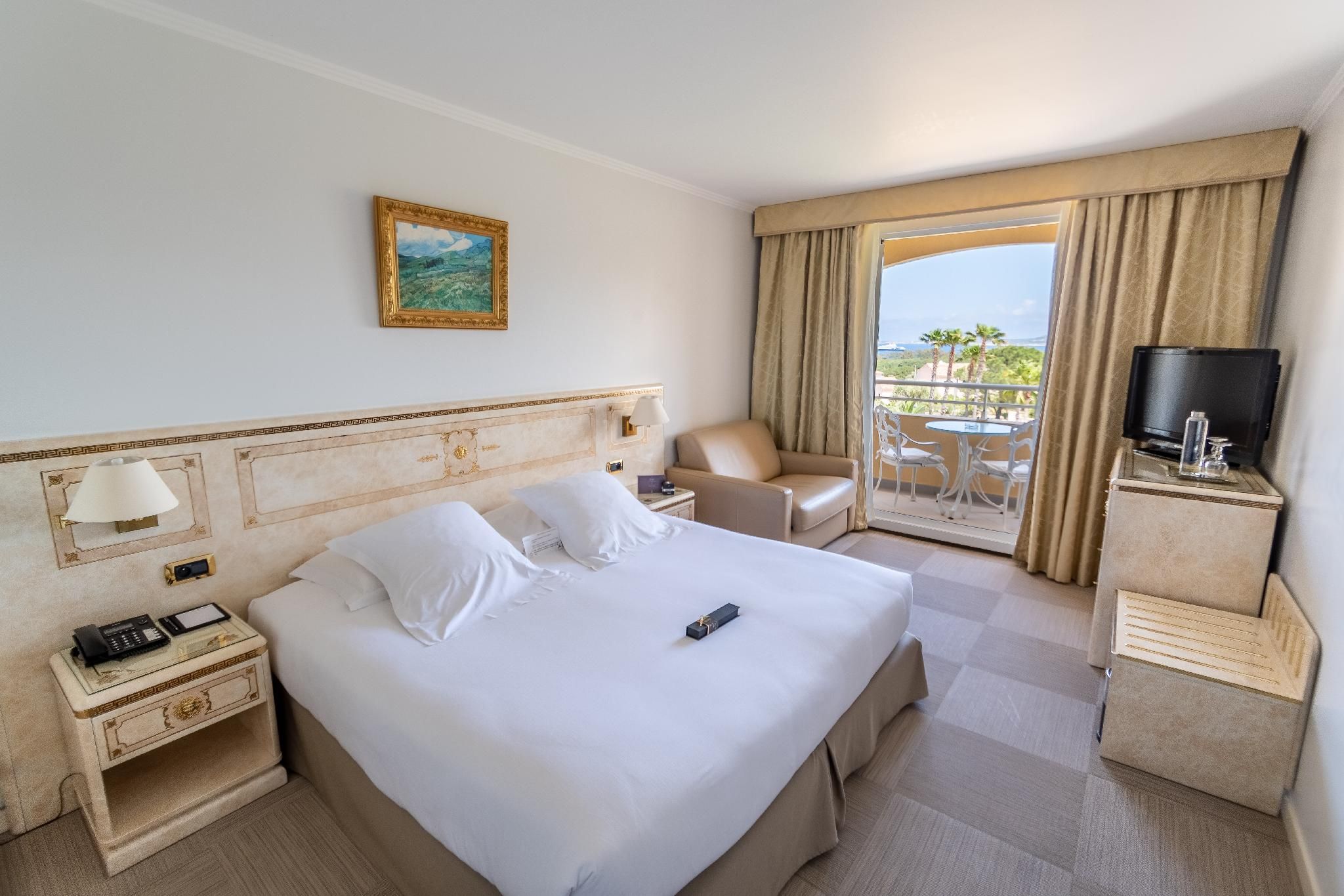 Luxury Sea View Room