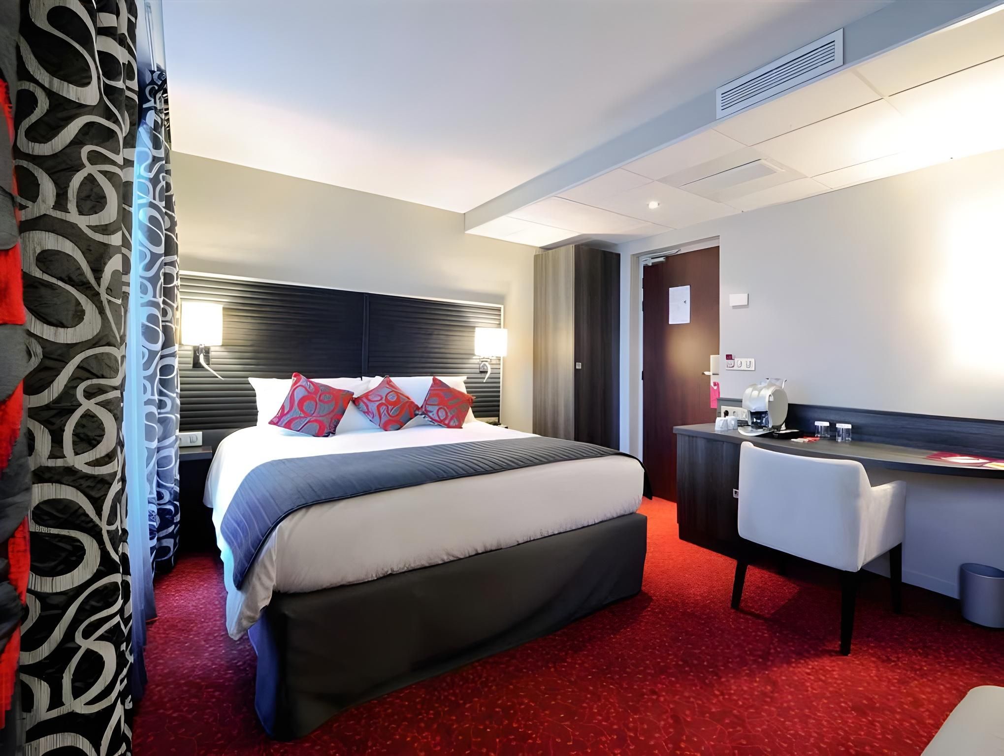 undefined Hôtel Mercure Paris Tour Eiffel Pont Mirabeau 3