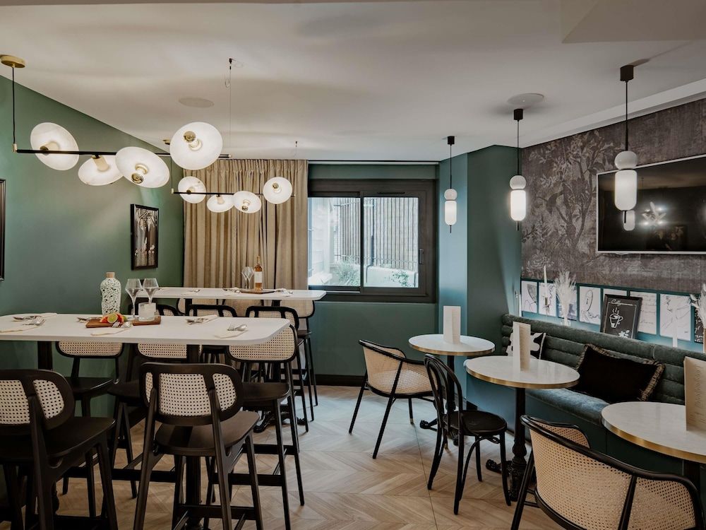 undefined Hôtel Mercure Paris Tour Eiffel Pont Mirabeau 10