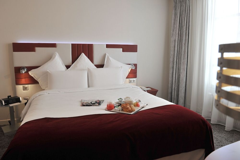 undefined Mercure Paris Opéra Faubourg Montmartre 2