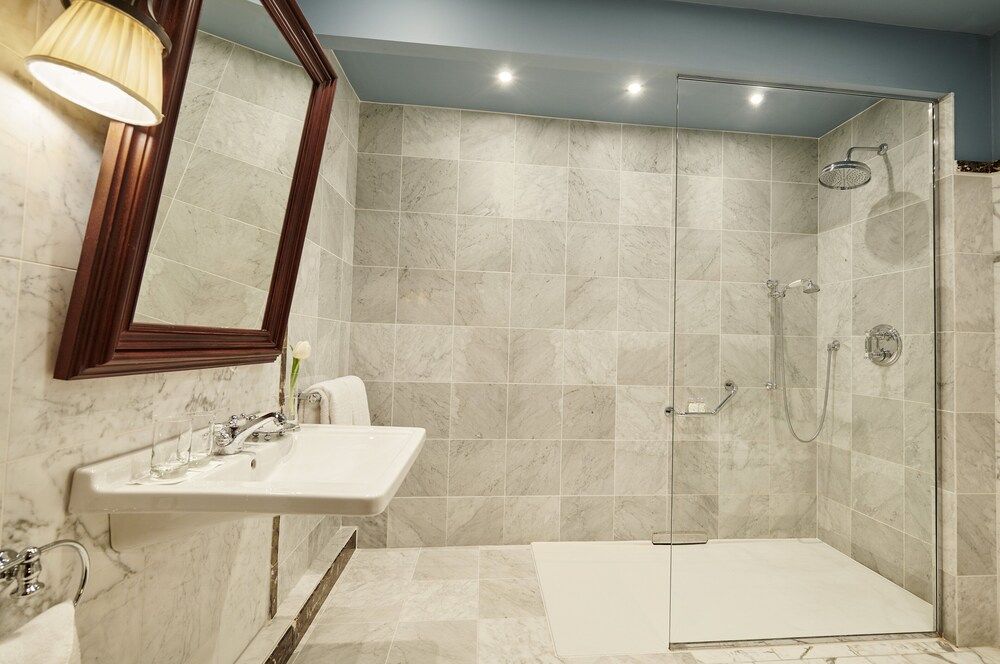 Junior Suite, 1 King Bed, Accessible (Opera View)