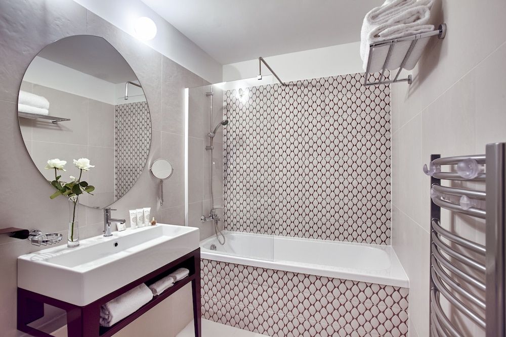 Grand Hôtel du Midi Family Suite 3