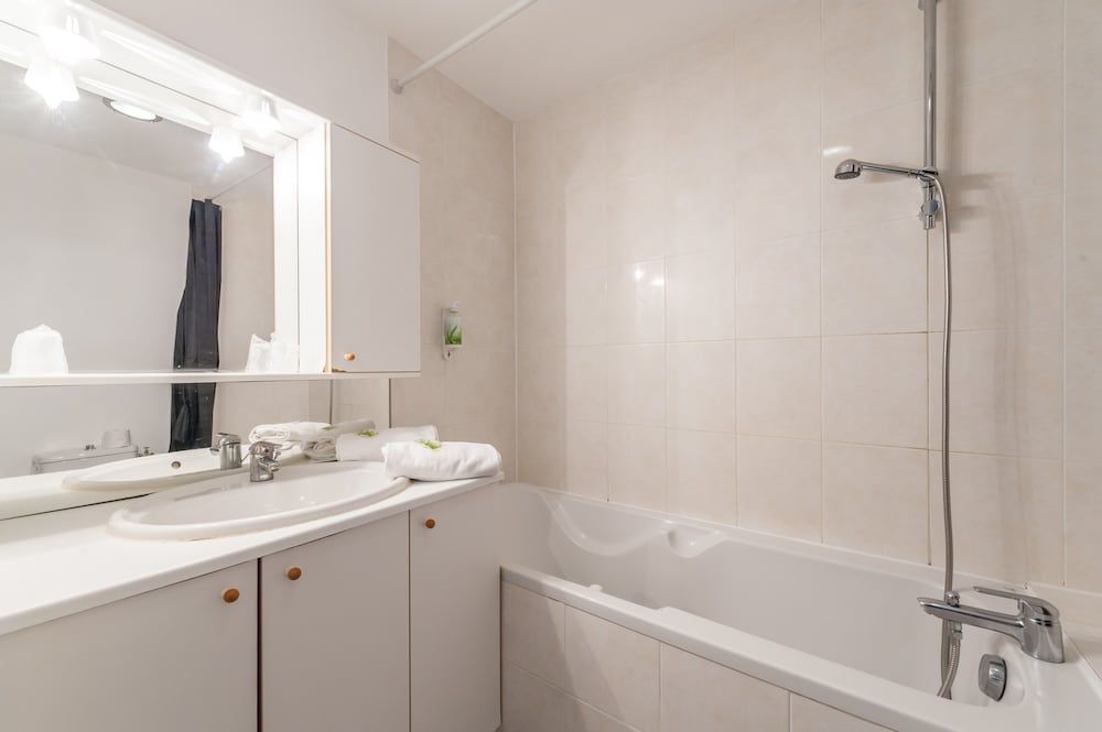 Residhotel Vieux Port Studio, 1 Double Bed 4