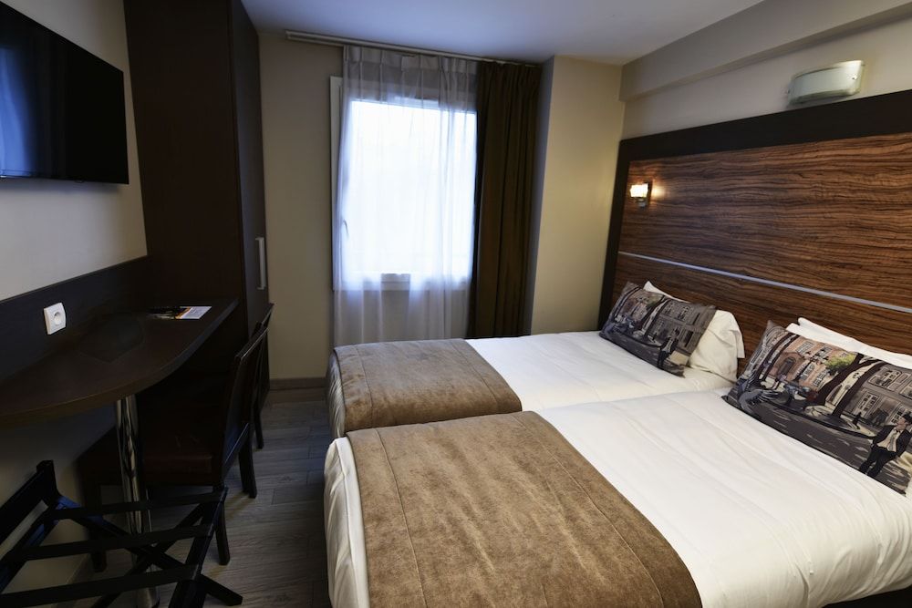 Hotel Apolonia Paris Mouffetard, Sure Hotel Collection by BW Standard Room, 2 Twin Beds, Non Smoking 2