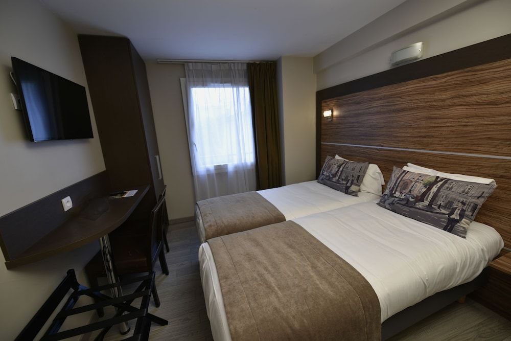 Hotel Apolonia Paris Mouffetard, Sure Hotel Collection by BW Standard Room, 2 Twin Beds, Non Smoking 3