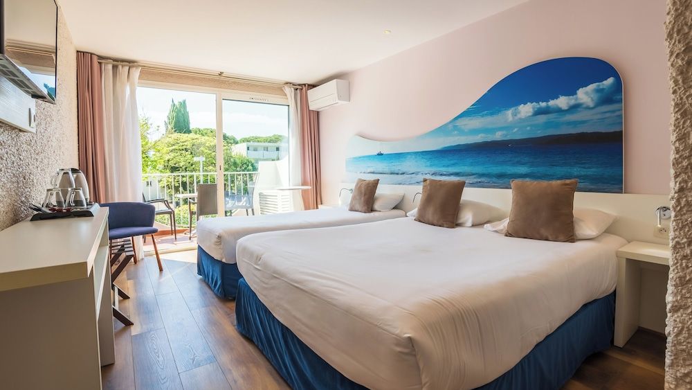 Triple Room (Tribord)