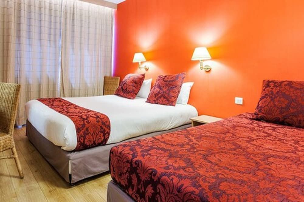 Hôtel Nîmotel Superior Triple Room 4