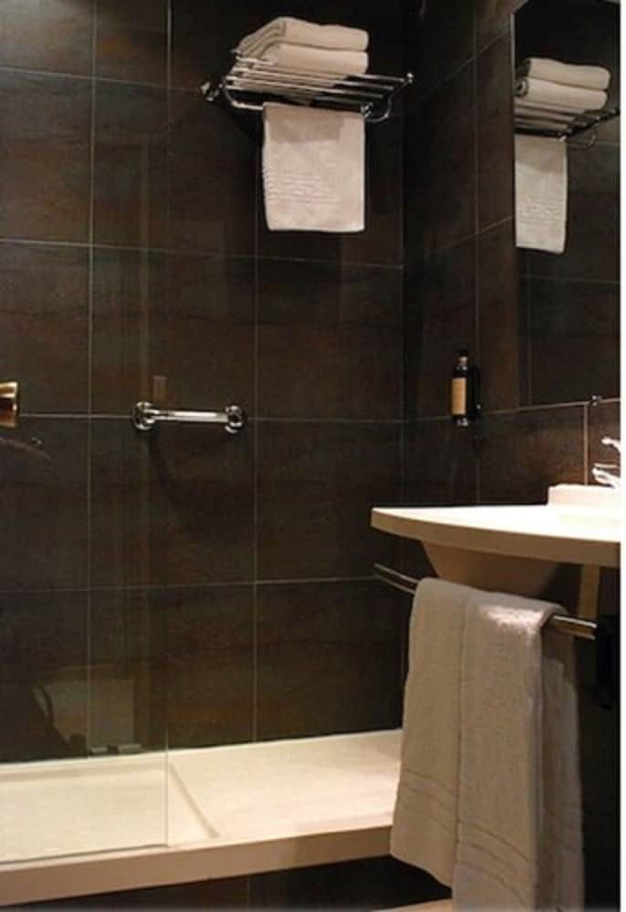 Hôtel Nîmotel Superior Double or Twin Room 5