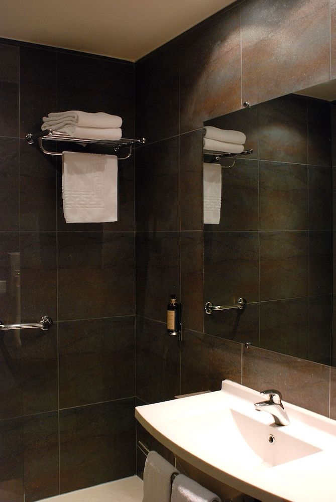 Hôtel Nîmotel Superior Double or Twin Room 4