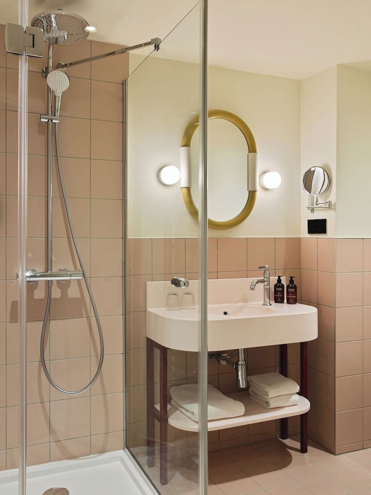 Hôtel Mercedes Classic Double Room, 1 Double Bed 4