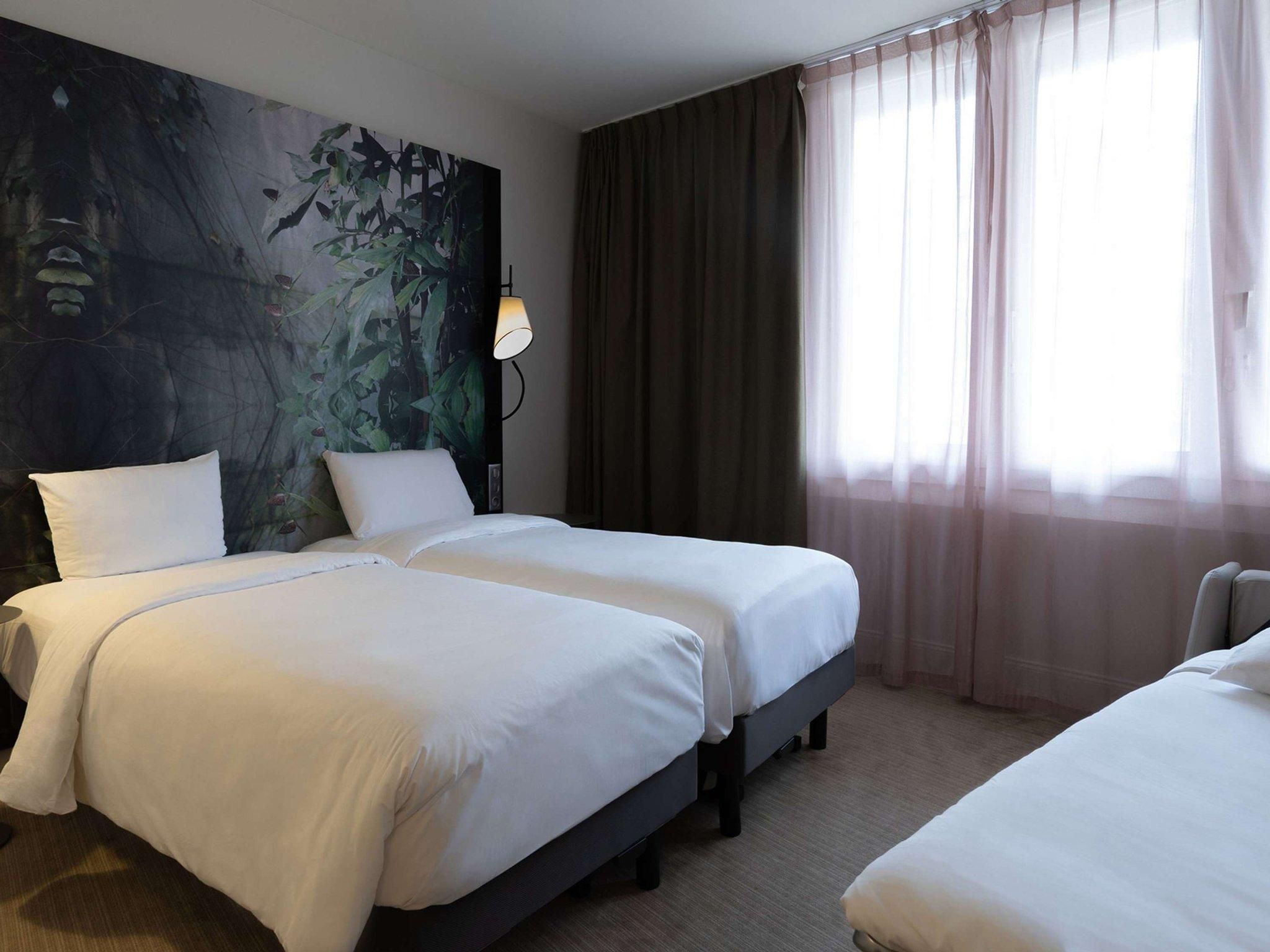 Standard Room with 2 Single Beds and 1 Sofa Bed