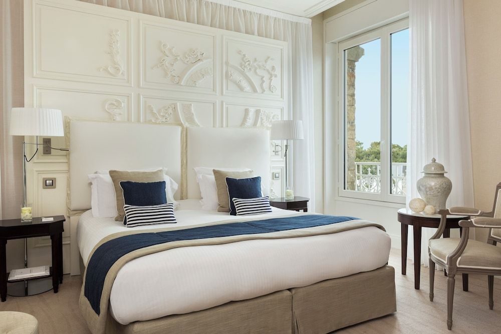 Deluxe Room, 1 Double Bed, City View