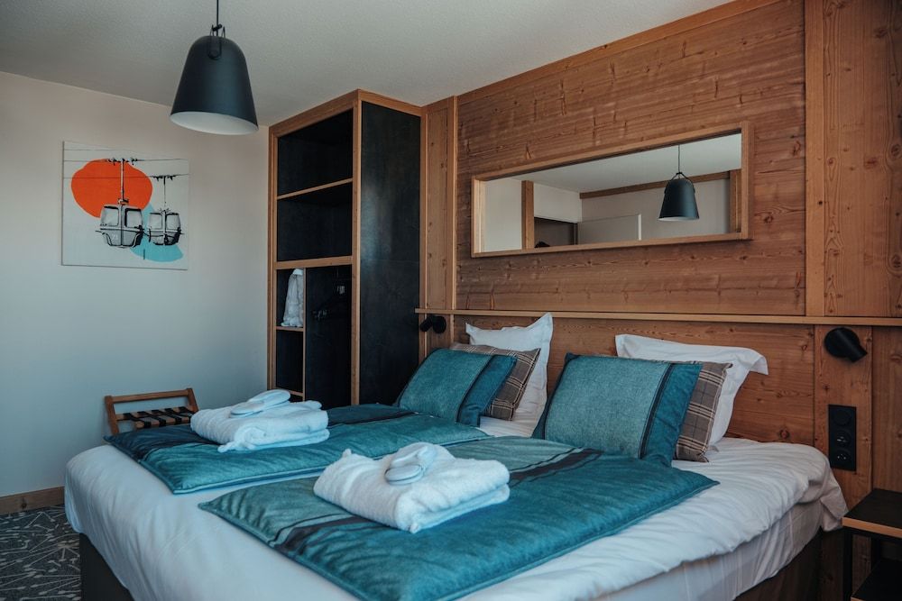 Superior Double Room, Slope View